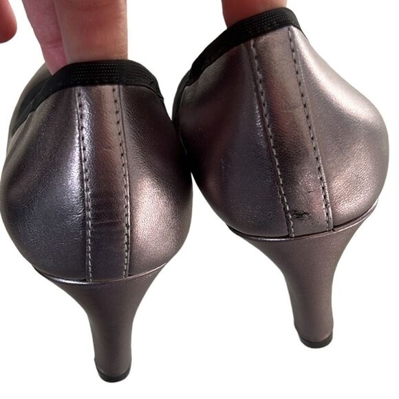 Like New LOGO Lori Goldstein Leather Heels - Picture 6 of 7